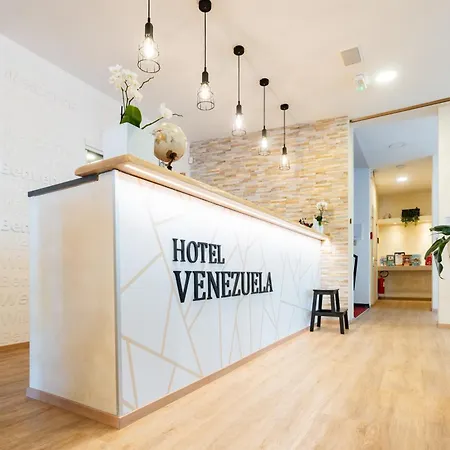 Venezuela 3*