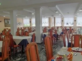 Venezuela 3*